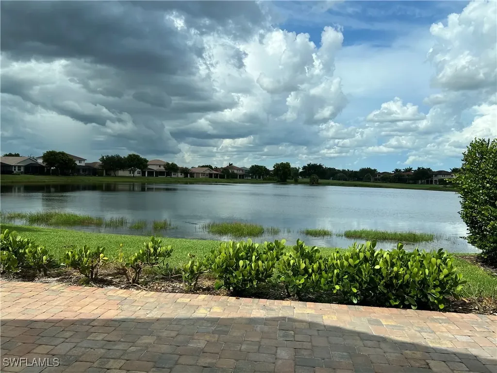 1560 Birdie Drive Naples FL 34120