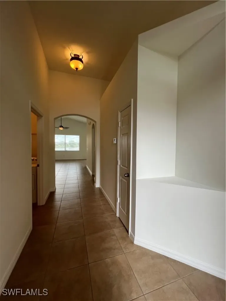 1560 Birdie Drive Naples FL 34120