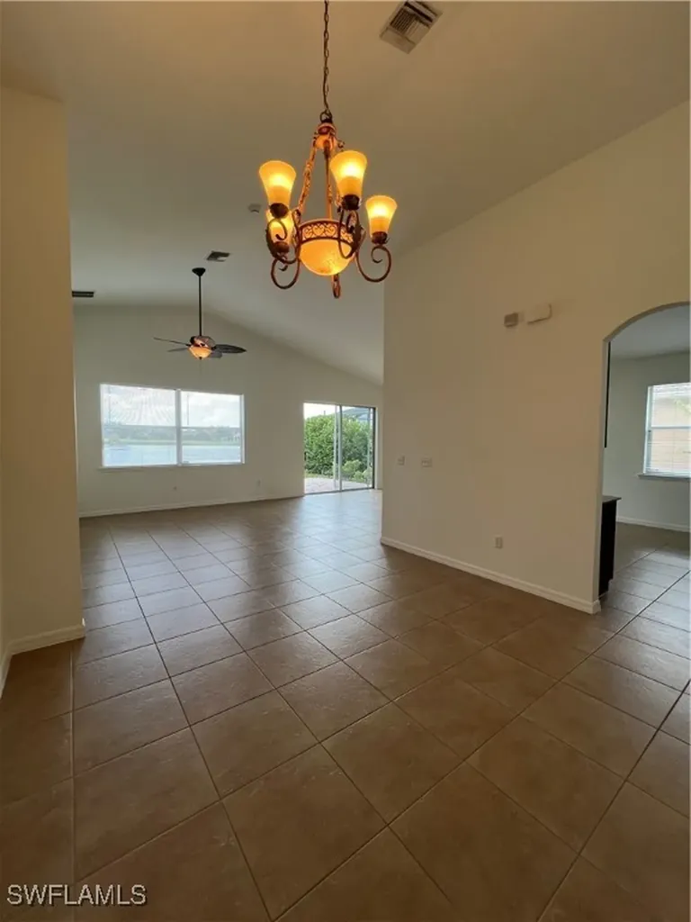 1560 Birdie Drive Naples FL 34120