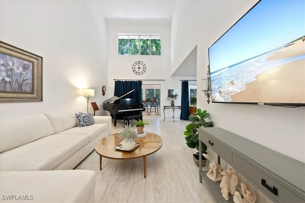 526 Bristle Cone Lane Naples FL 34113