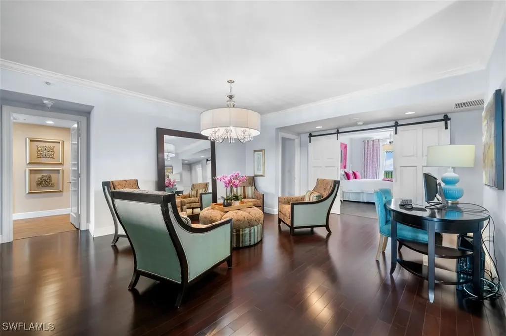 1050 Borghese Lane Naples FL 34114