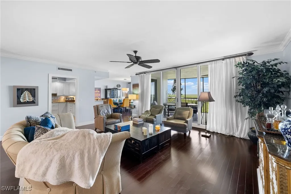 1050 Borghese Lane Naples FL 34114