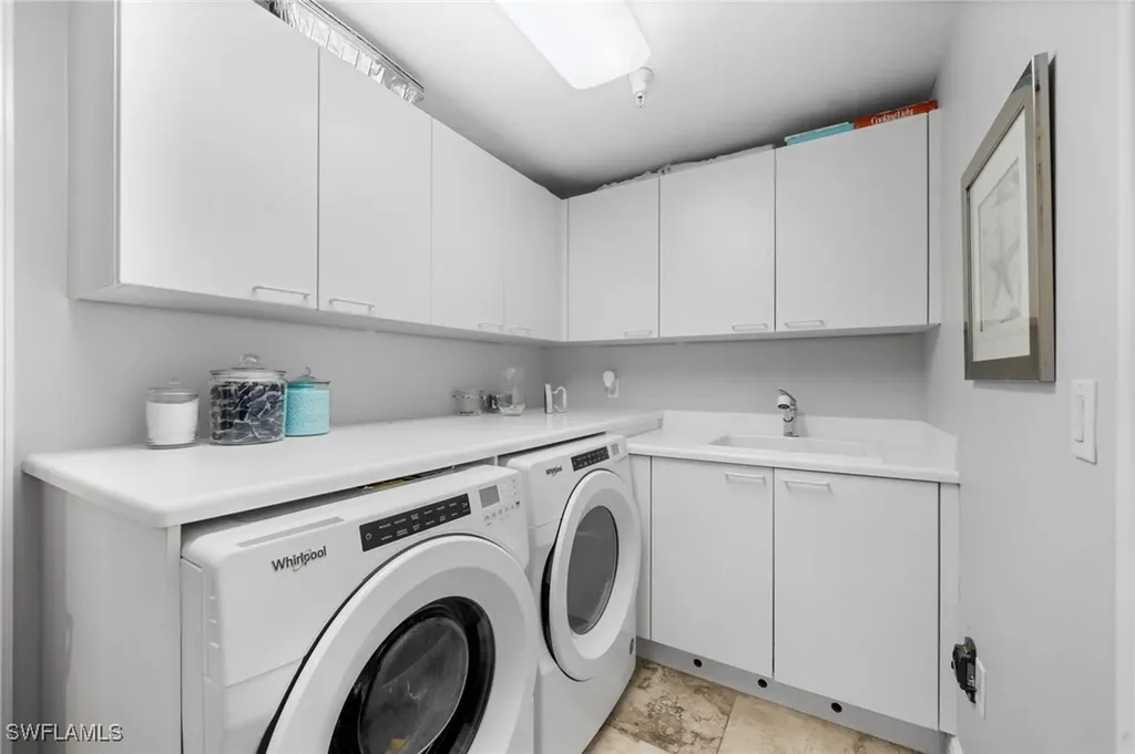 1050 Borghese Lane Naples FL 34114