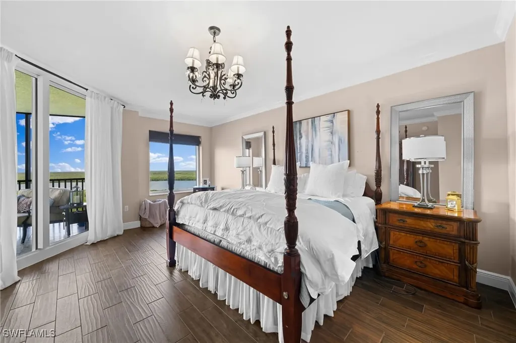 1050 Borghese Lane Naples FL 34114