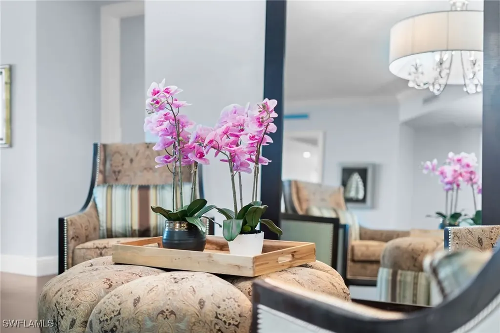 1050 Borghese Lane Naples FL 34114