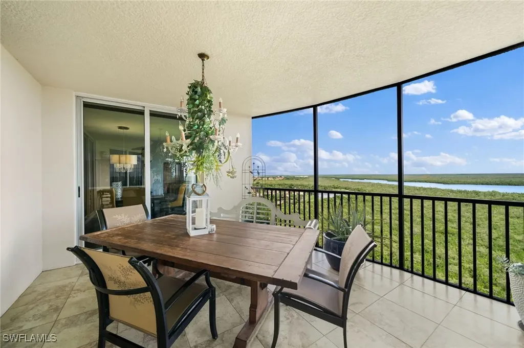 1050 Borghese Lane Naples FL 34114