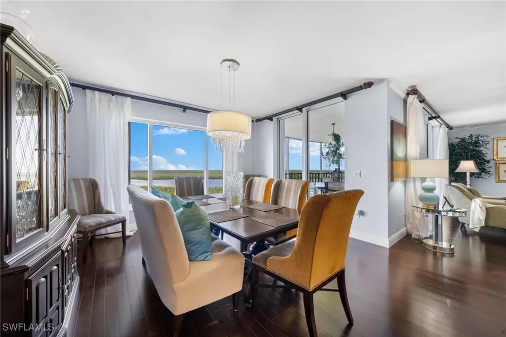 1050 Borghese Lane Naples FL 34114