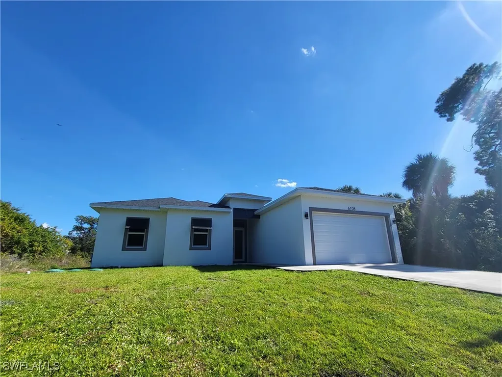6108 Stratton Road Fort Myers FL 33905
