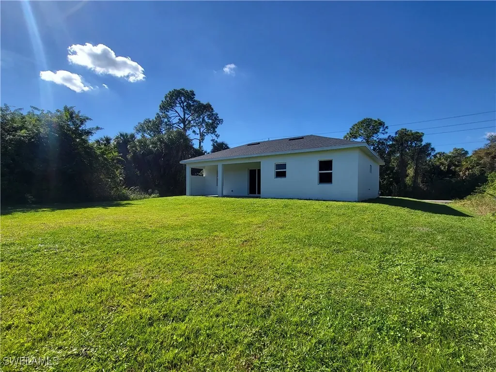 6108 Stratton Road Fort Myers FL 33905