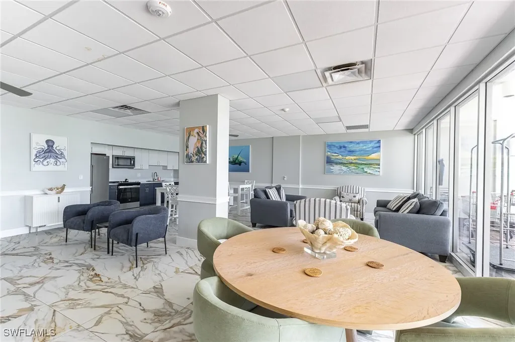 5 Bluebill Avenue Naples FL 34108