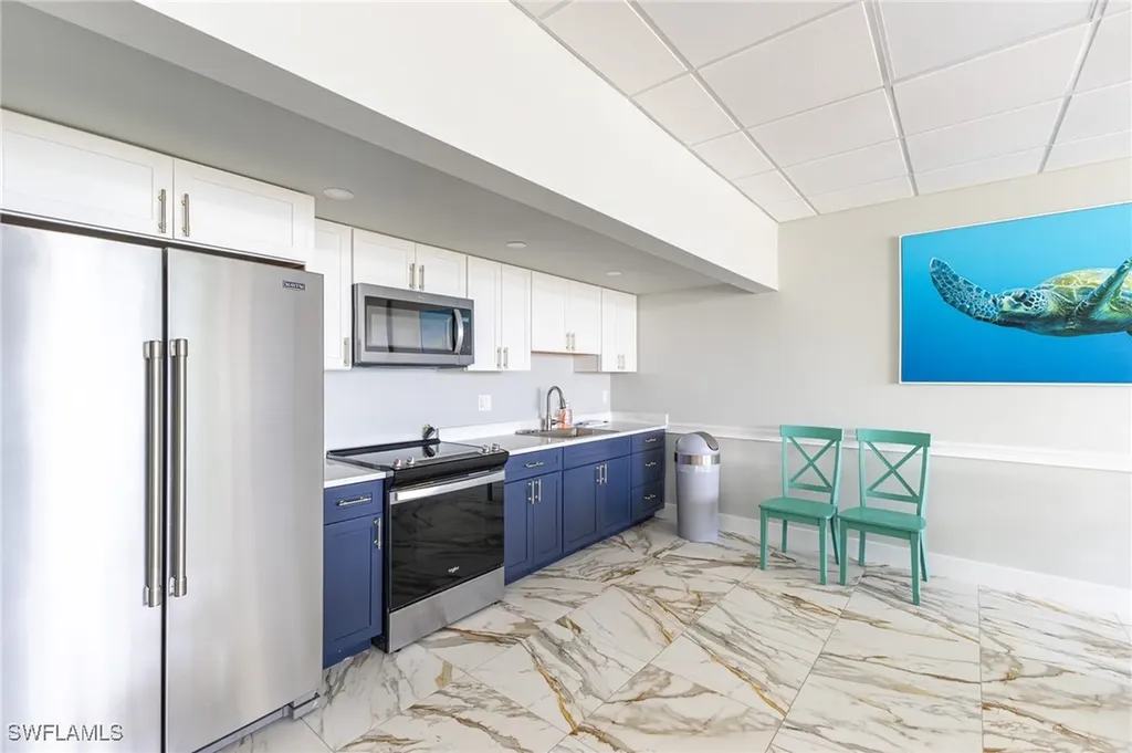 5 Bluebill Avenue Naples FL 34108