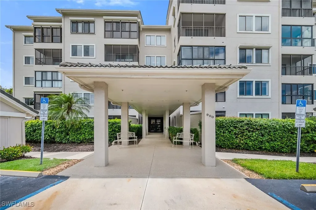 900 Arbor Lake Drive Naples FL 34110