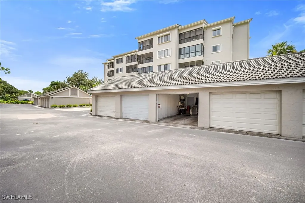 900 Arbor Lake Drive Naples FL 34110