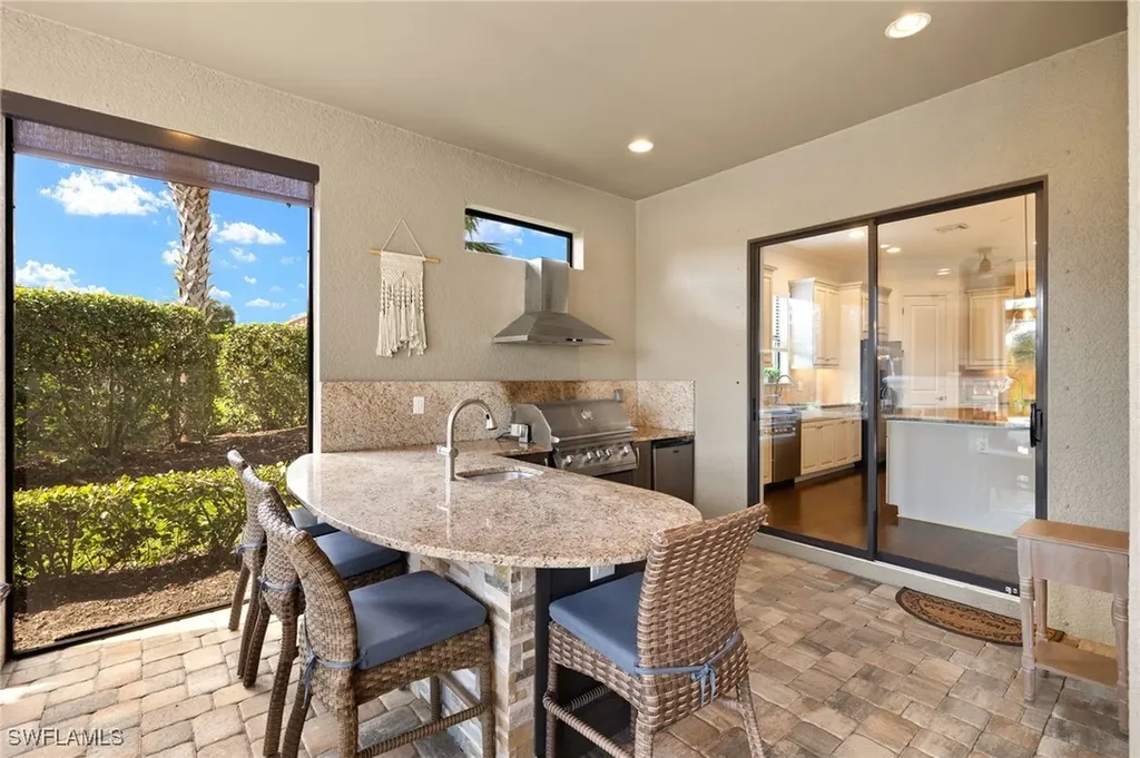 8502 Palacio Terrace N Naples FL 34114