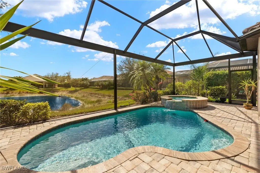 8502 Palacio Terrace N Naples FL 34114