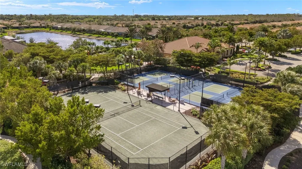 8502 Palacio Terrace N Naples FL 34114