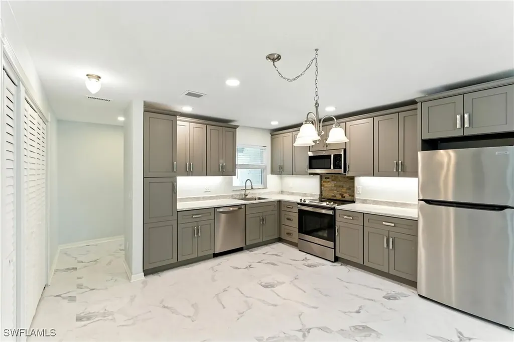 13426 Heald Lane Fort Myers FL 33908