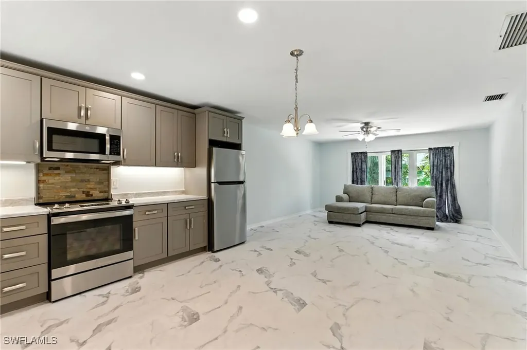 13426 Heald Lane Fort Myers FL 33908