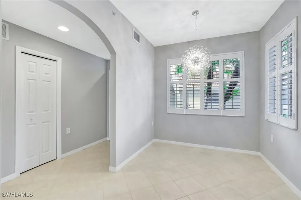 2386 Magnolia Avenue Naples FL 34112