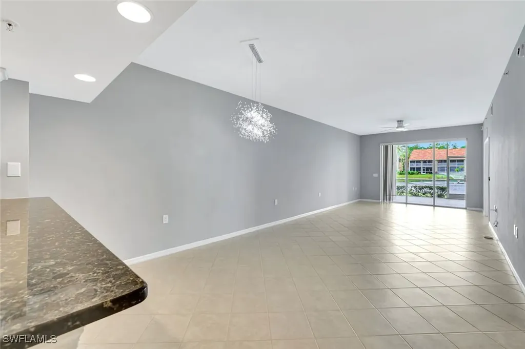 2386 Magnolia Avenue Naples FL 34112