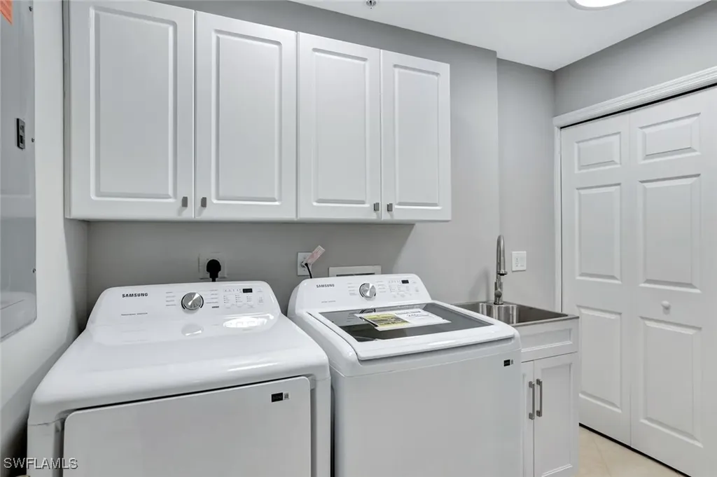 2386 Magnolia Avenue Naples FL 34112