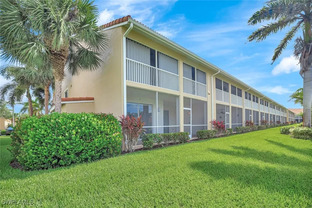 2386 Magnolia Avenue Naples FL 34112