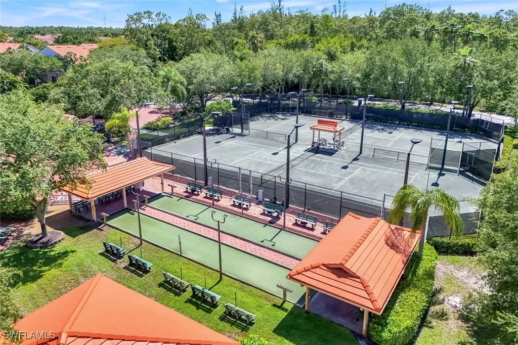 2386 Magnolia Avenue Naples FL 34112