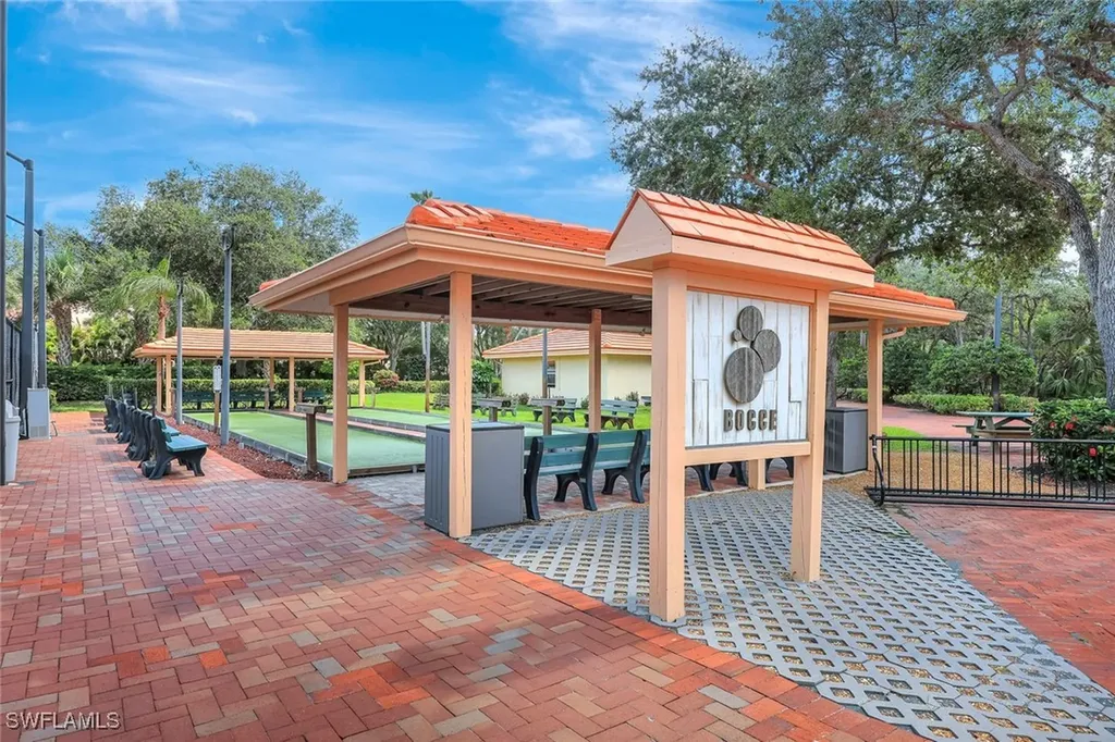 2386 Magnolia Avenue Naples FL 34112