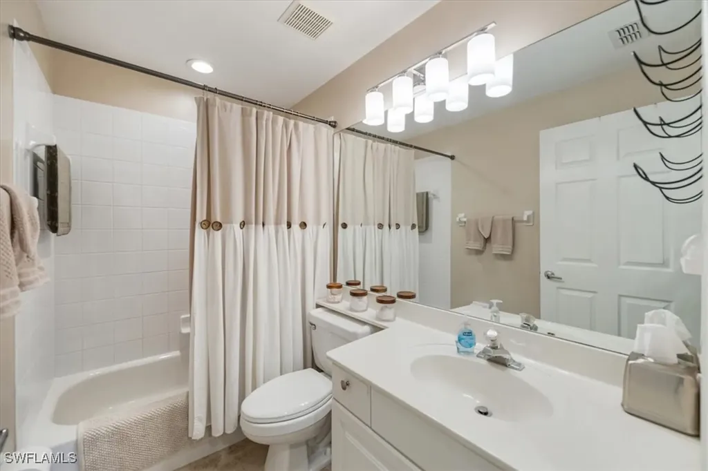 965 Partridge Circle Naples FL 34104