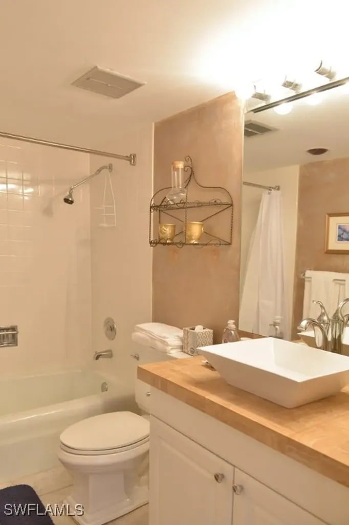 4001 Gulf Shore Boulevard N Naples FL 34103