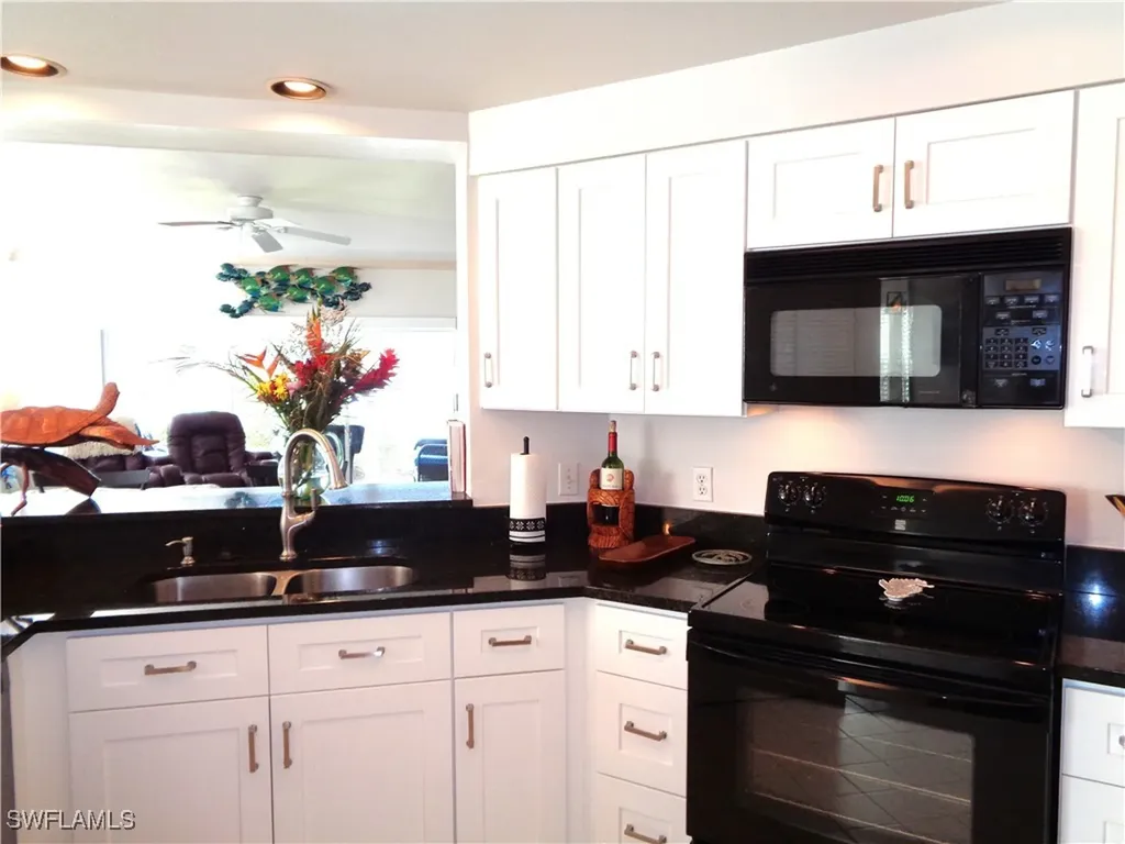 6260 Bellerive Avenue Naples FL 34119