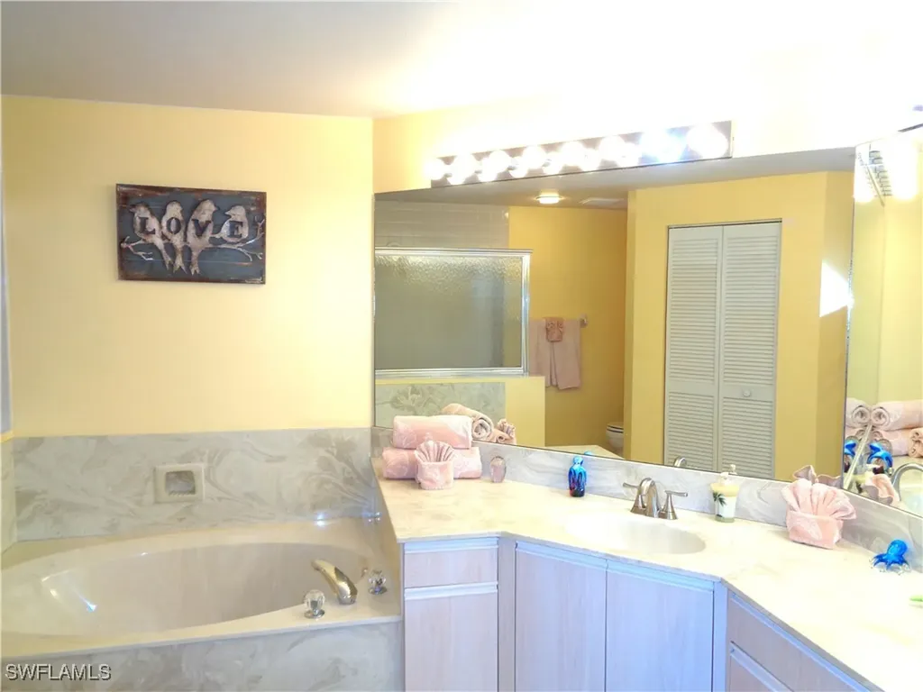 6260 Bellerive Avenue Naples FL 34119