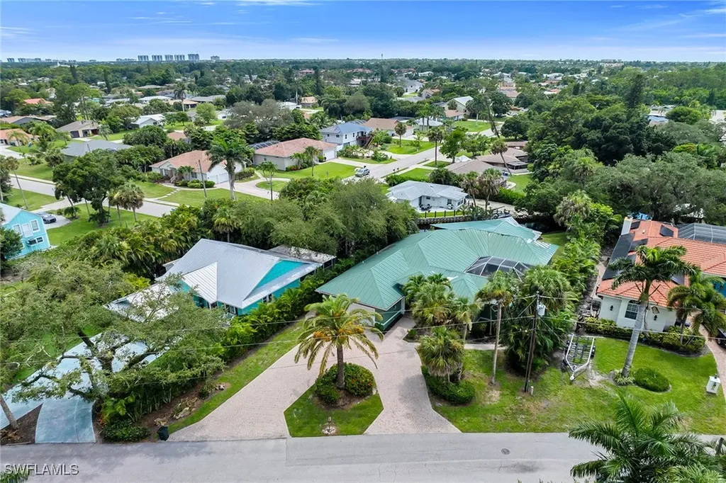 27307 Tennessee Street Bonita Springs FL 34135