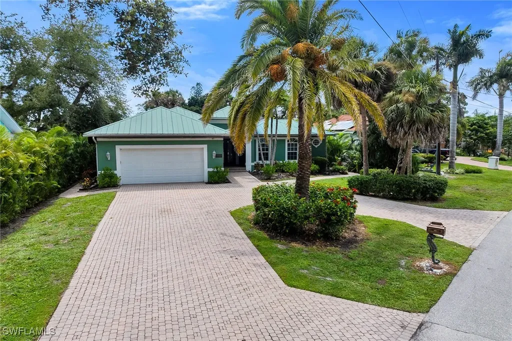 27307 Tennessee Street Bonita Springs FL 34135