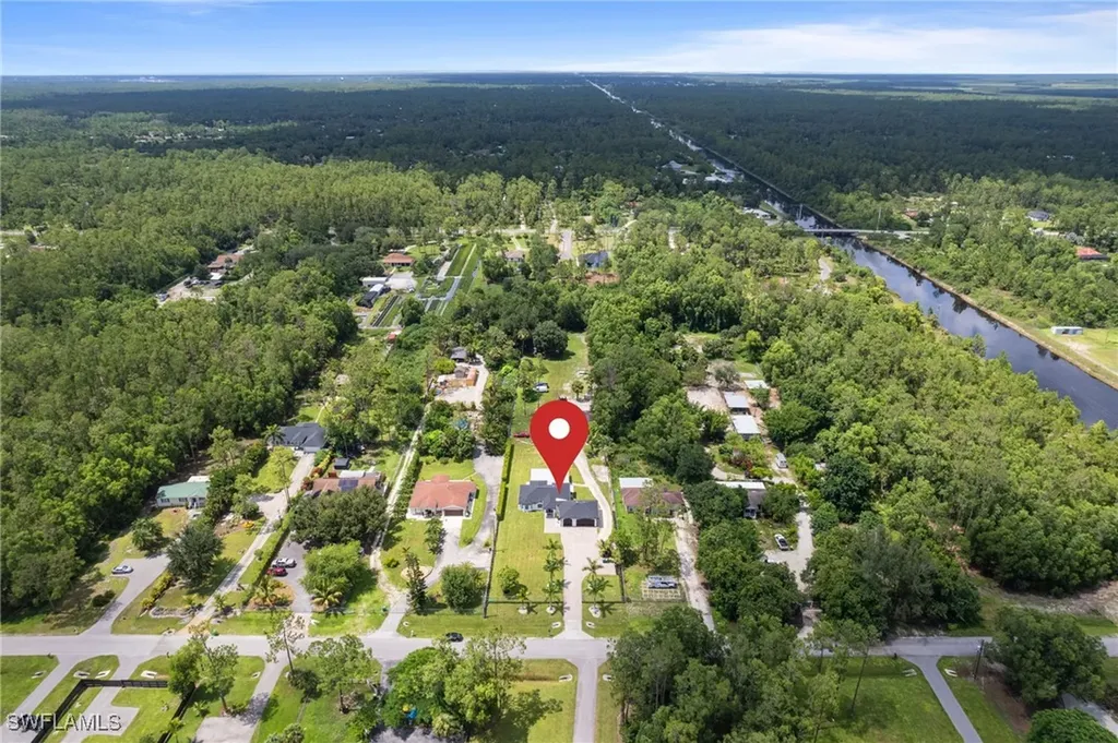 3811 2nd Avenue SE Naples FL 34117