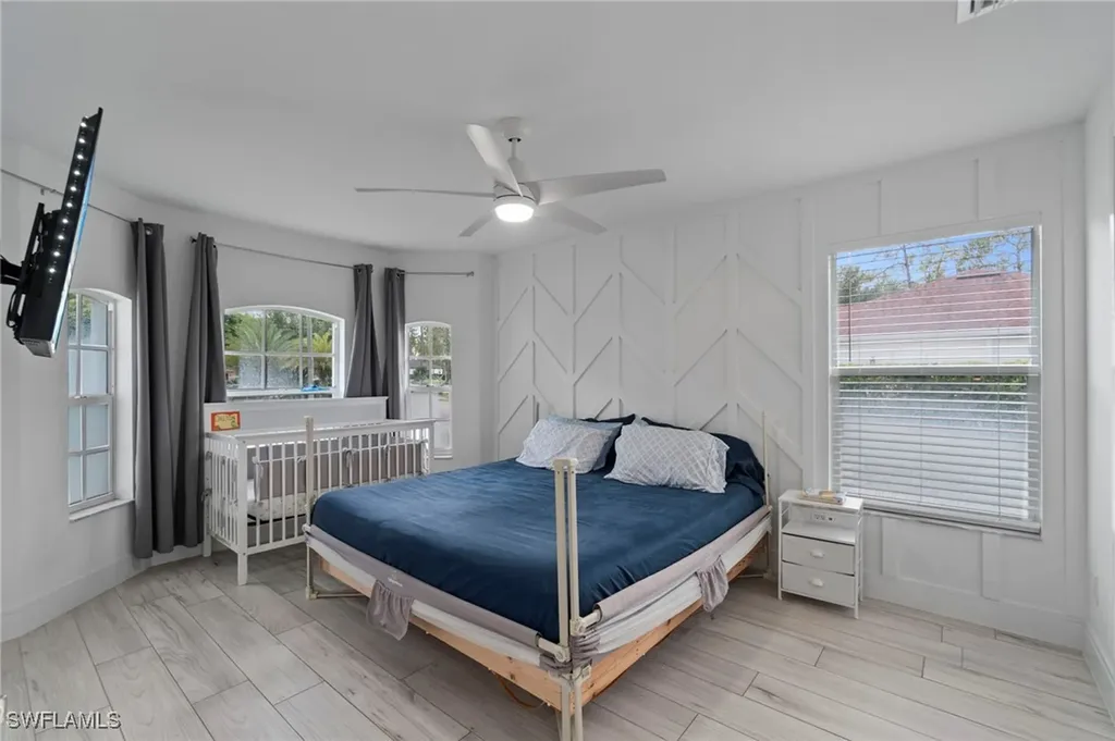 3811 2nd Avenue SE Naples FL 34117