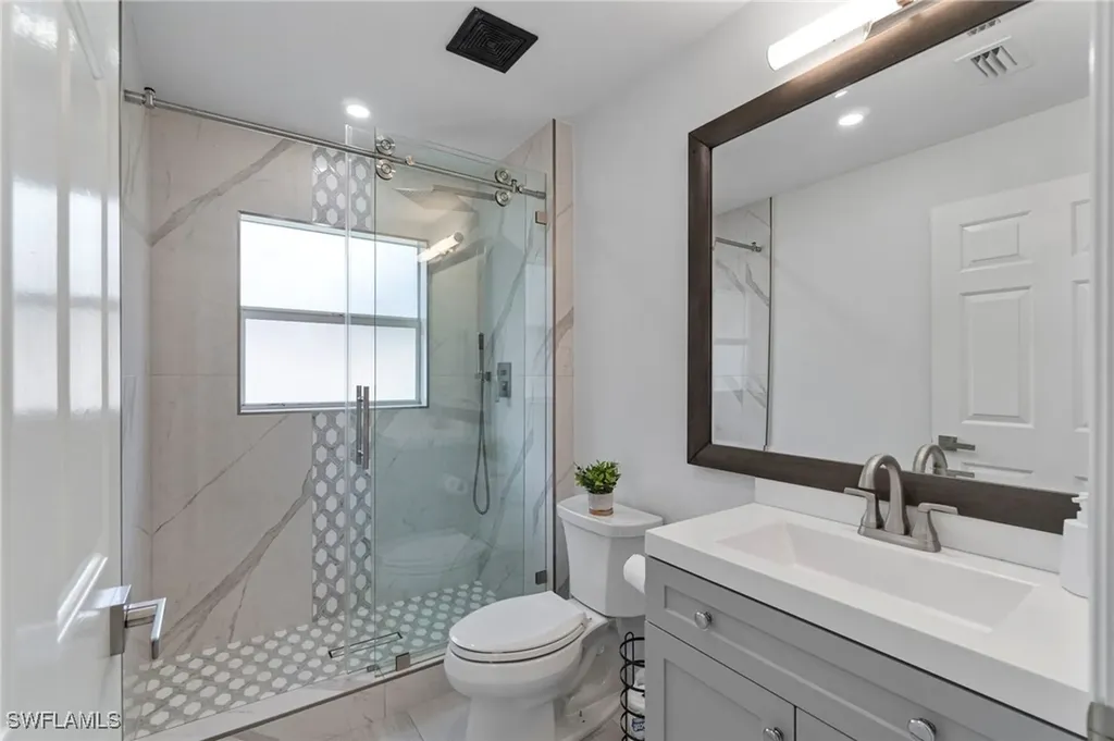 3811 2nd Avenue SE Naples FL 34117