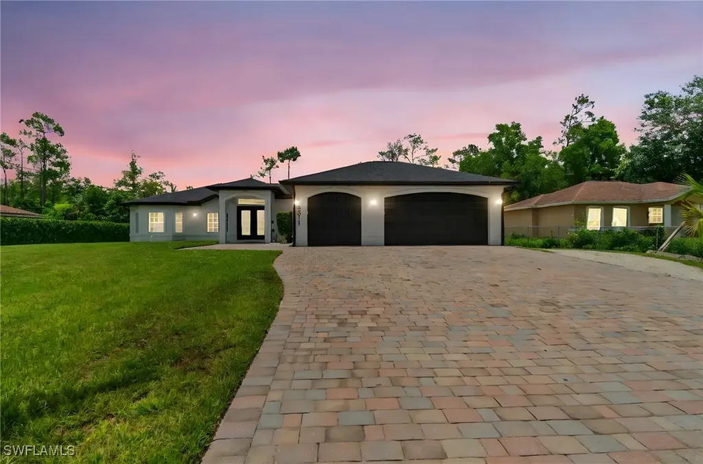 3811 2nd Avenue SE Naples FL 34117