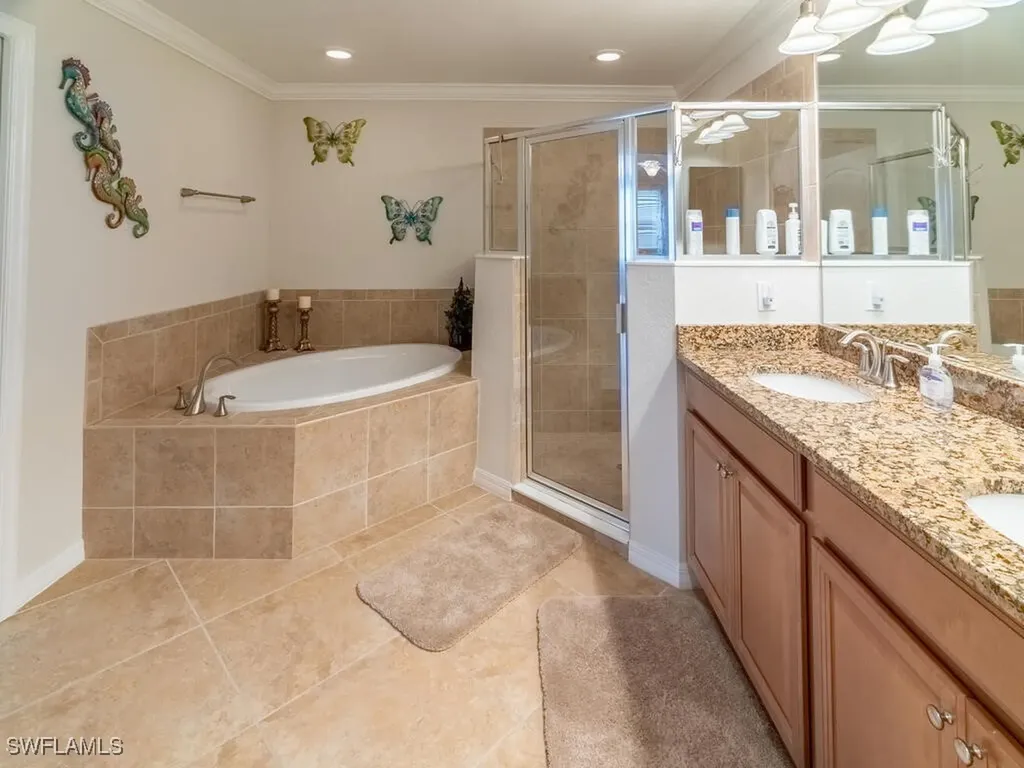 9115 Napoli Court Naples FL 34113