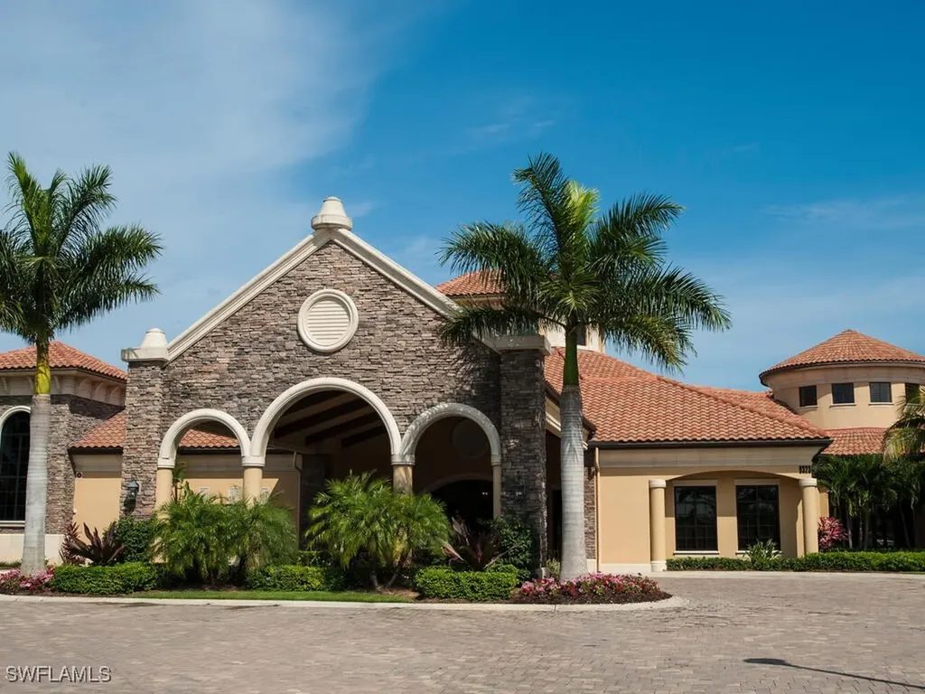 9115 Napoli Court Naples FL 34113
