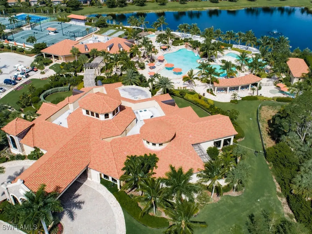 9115 Napoli Court Naples FL 34113