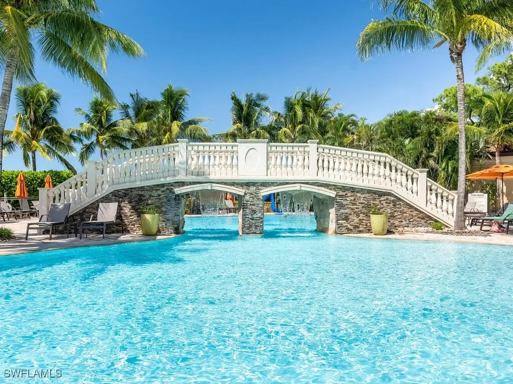9115 Napoli Court Naples FL 34113
