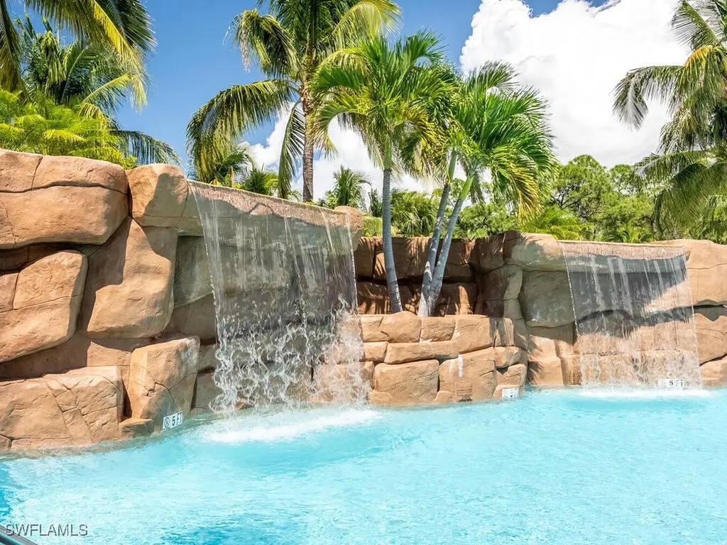 9115 Napoli Court Naples FL 34113