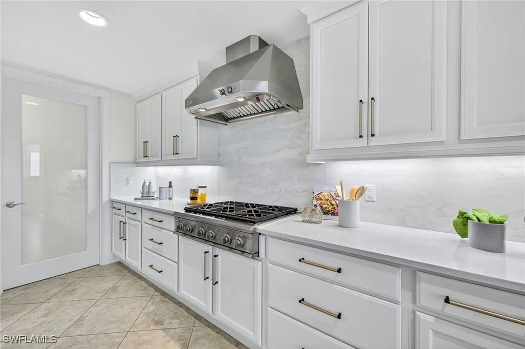 265 Indies Way Naples FL 34110