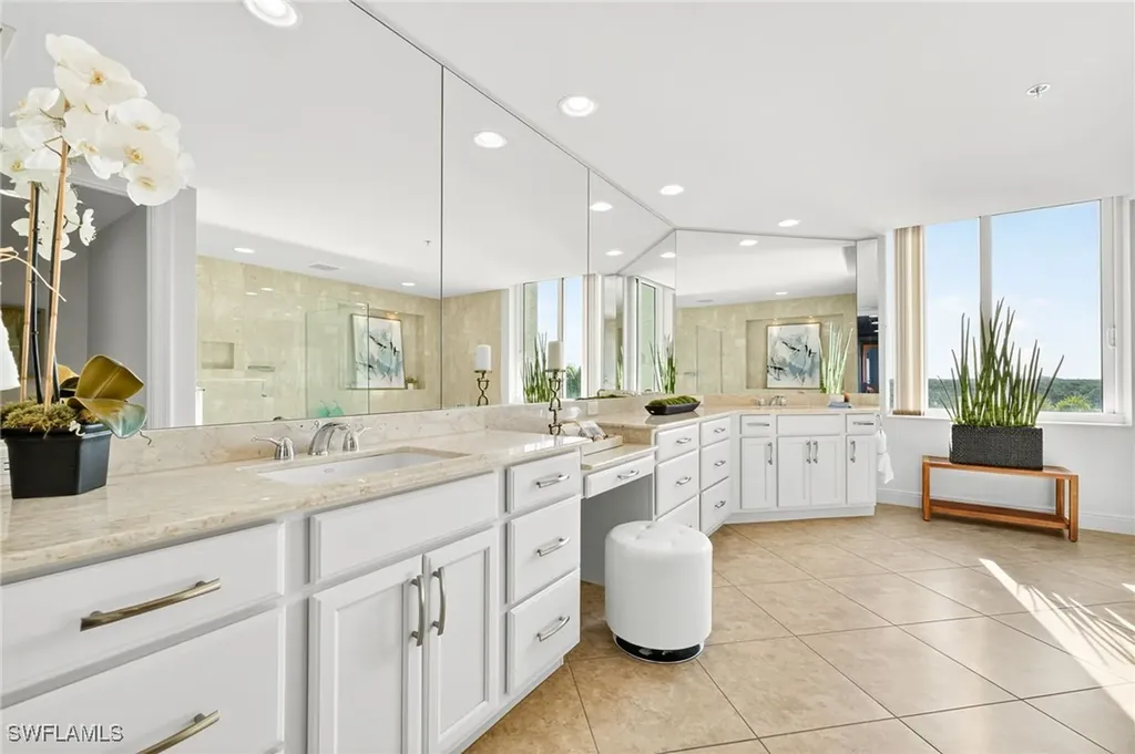 265 Indies Way Naples FL 34110