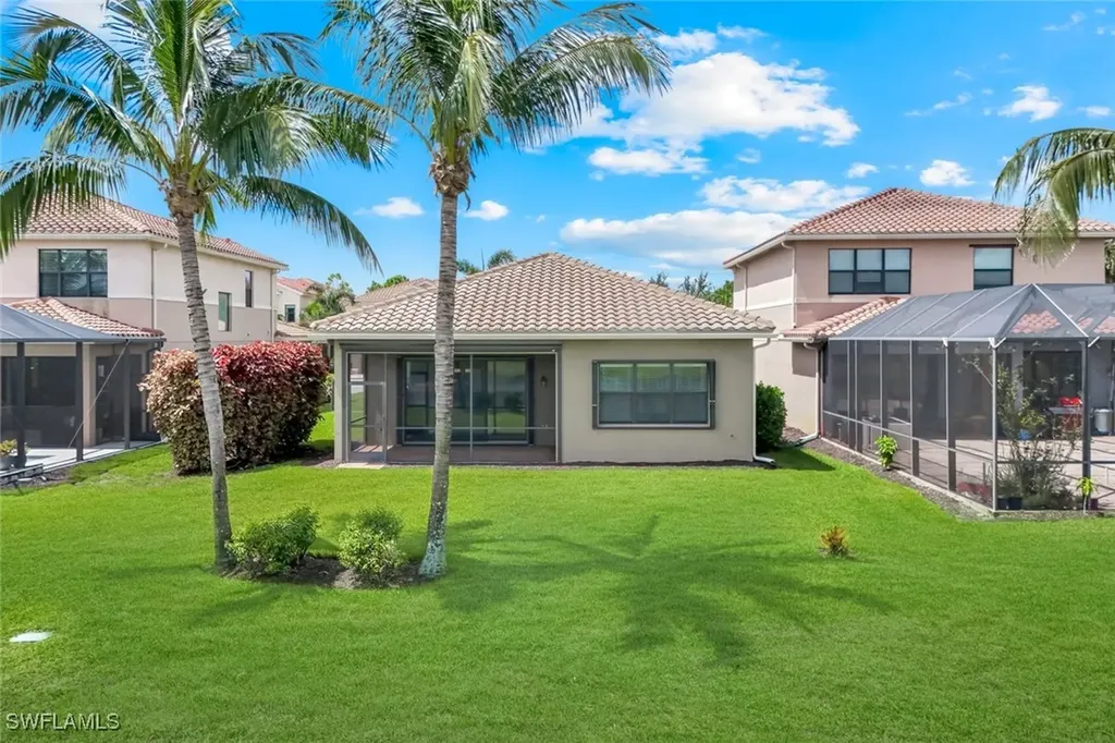 3259 Tahoe Court Naples FL 34119