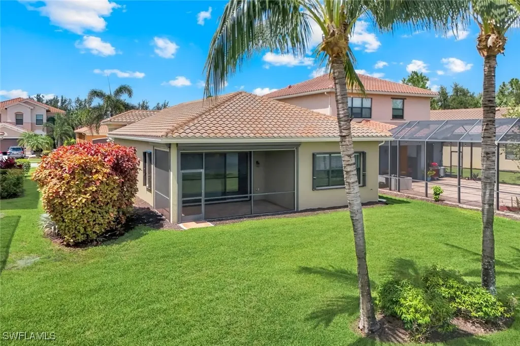 3259 Tahoe Court Naples FL 34119