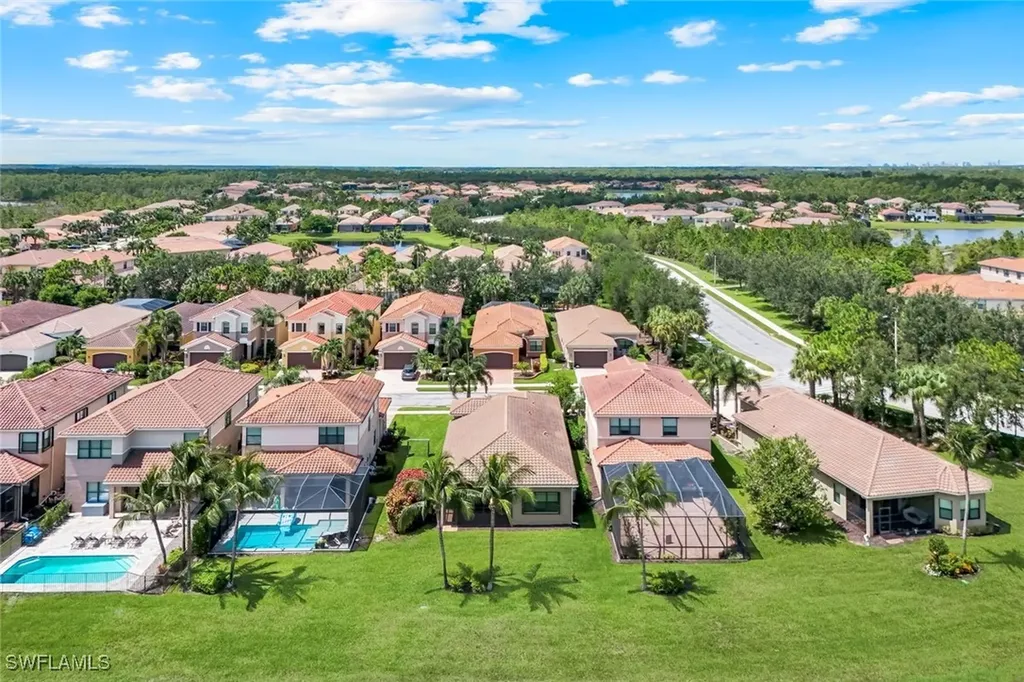 3259 Tahoe Court Naples FL 34119