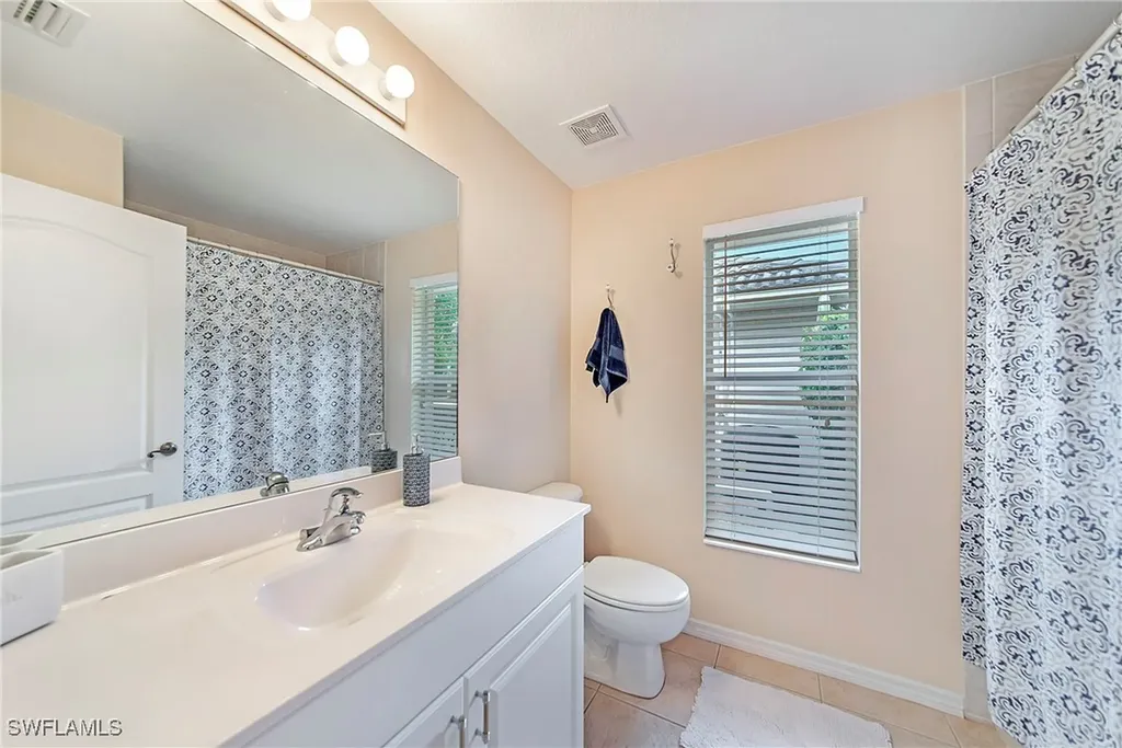 1032 Tivoli Lane Naples FL 34104