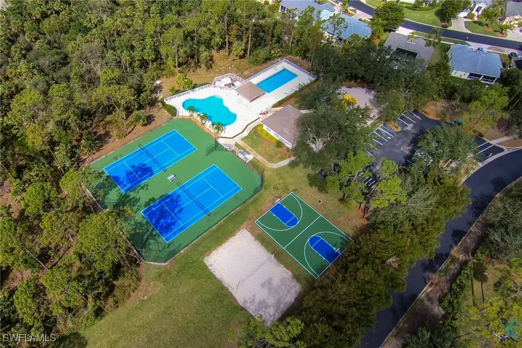 1032 Tivoli Lane Naples FL 34104